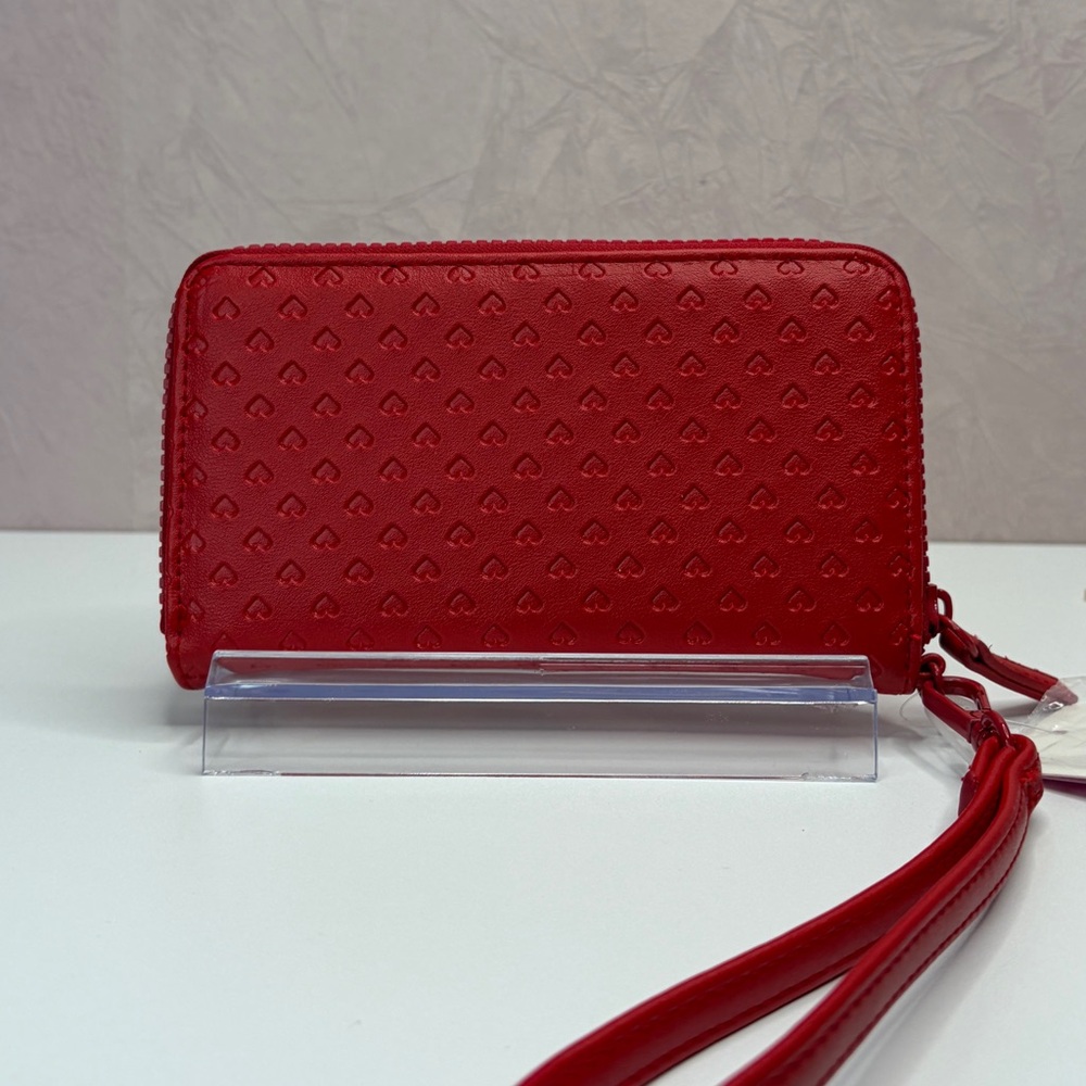 Betsey Johnson XOKara Red Heart Embossed Wristlet - Picture 5 of 10